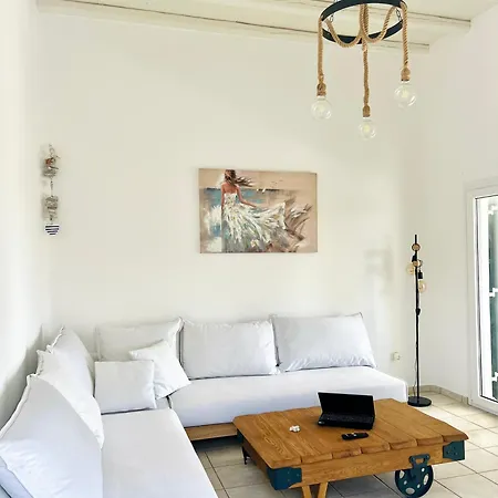 Sylvia Mykonos Town